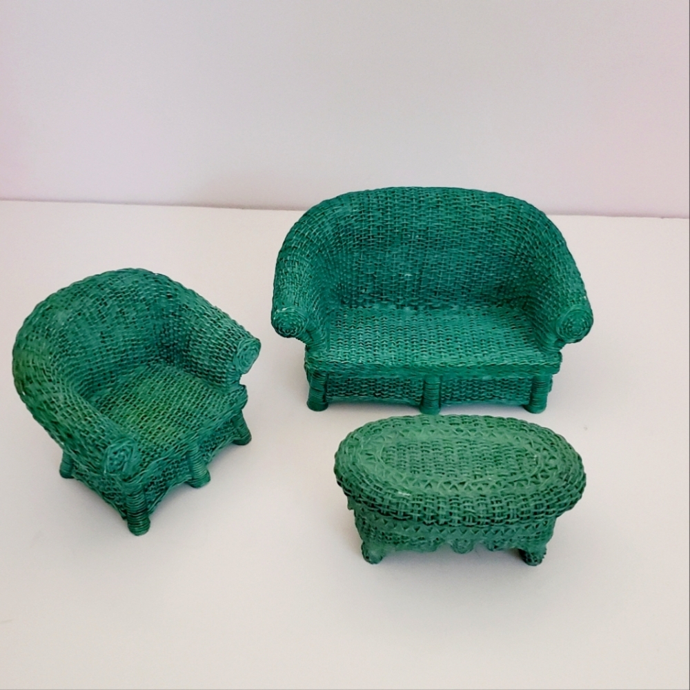 CHERISON Miniature Furniture 3pc Wicker Sofa Set Painted Resin Woven Look Green